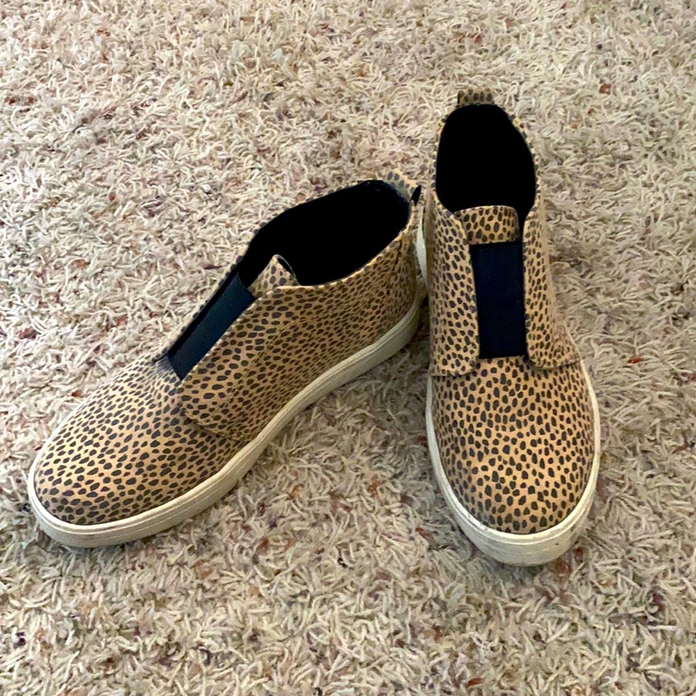Target universal threads cheetah print shoes